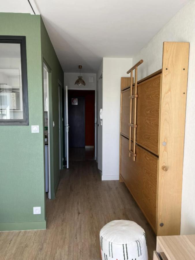Pretty And Bright Studio With View On The Harbor Les Sables-d'Olonne Bagian luar foto