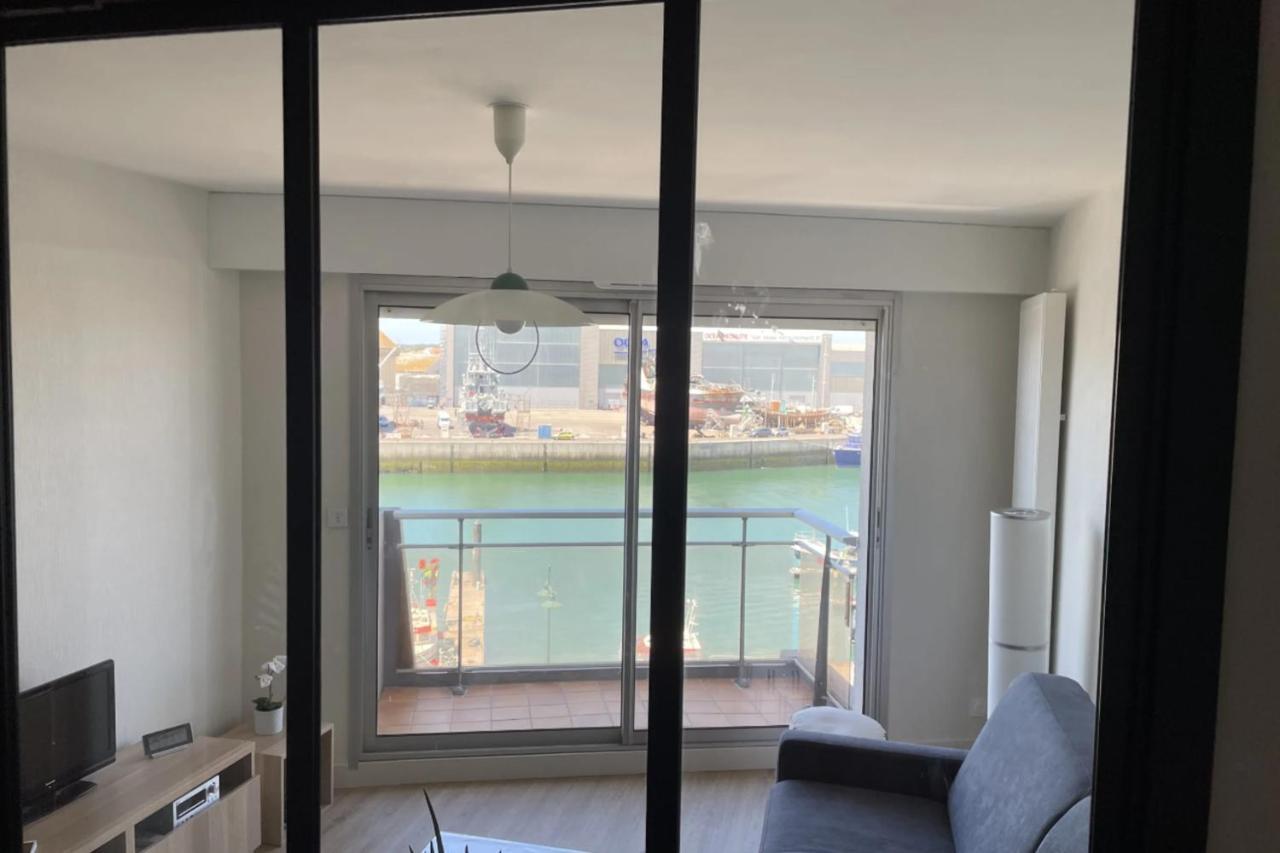 Pretty And Bright Studio With View On The Harbor Les Sables-d'Olonne Bagian luar foto